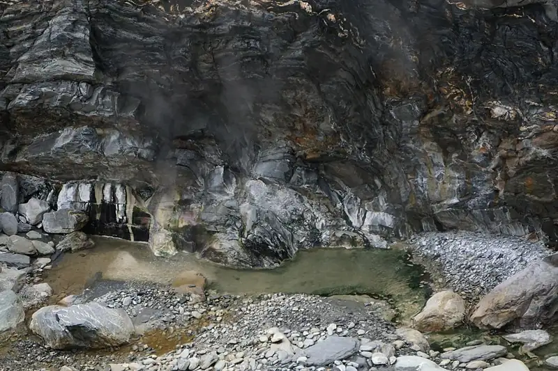 碧山溫泉
