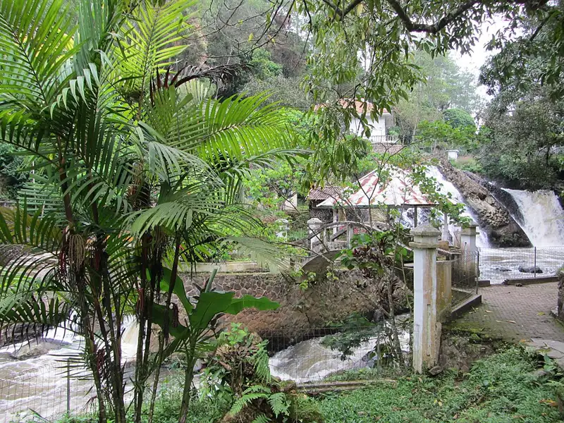 Maribaja Natural Hot Spring Resort