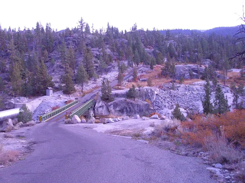 Mono Hot Springs Resort