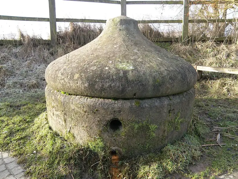Stamford Spa Cistern